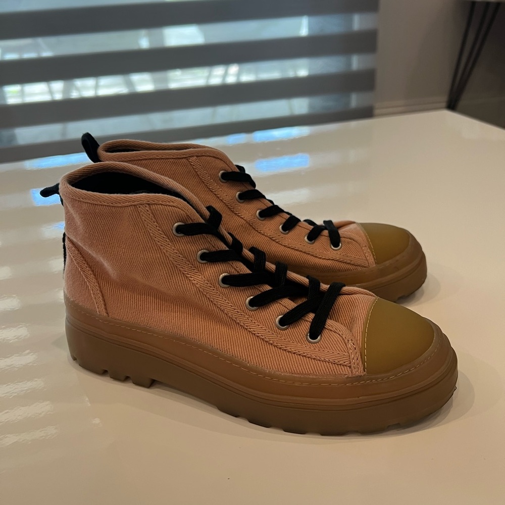 Zara high top shoes